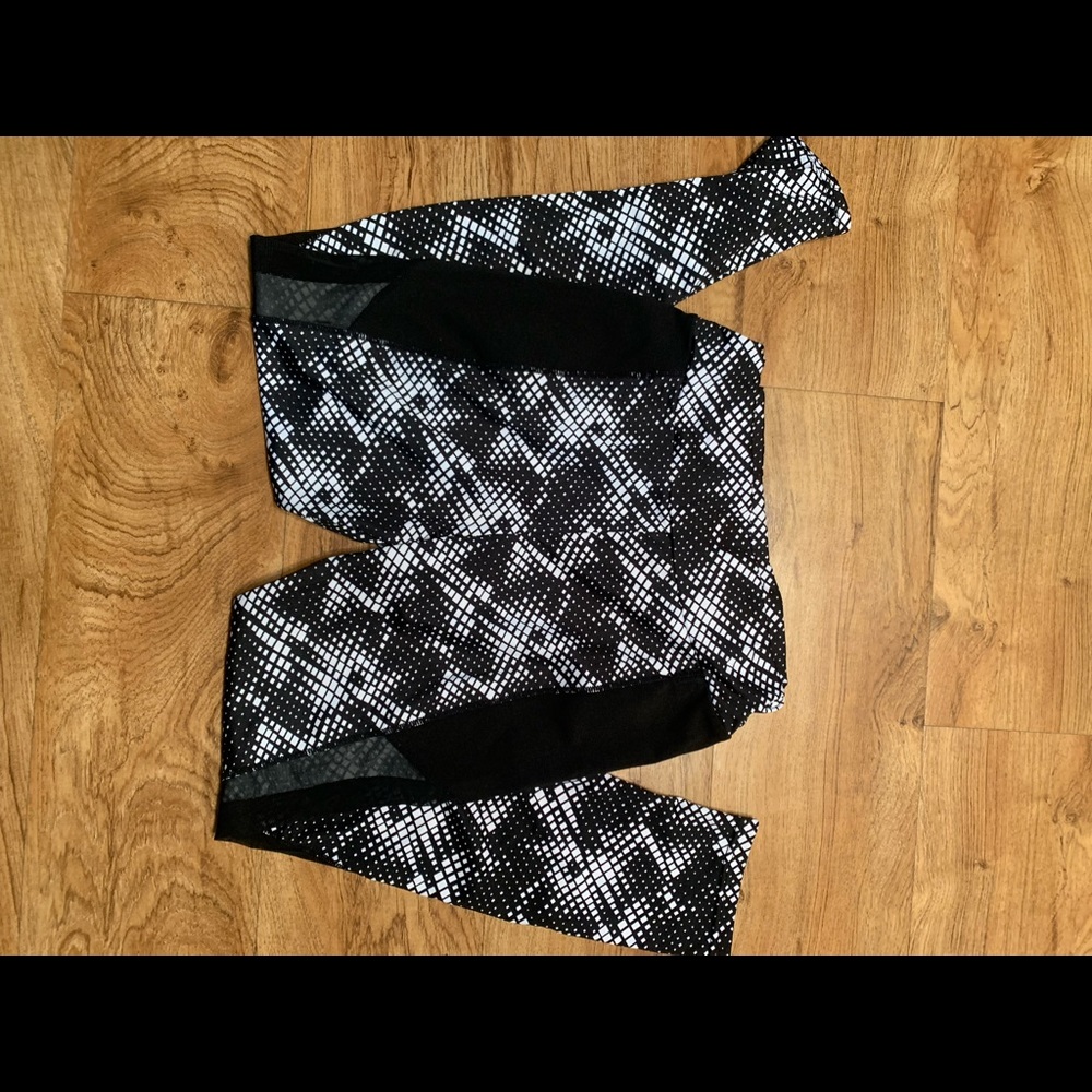 women’s workout leggings